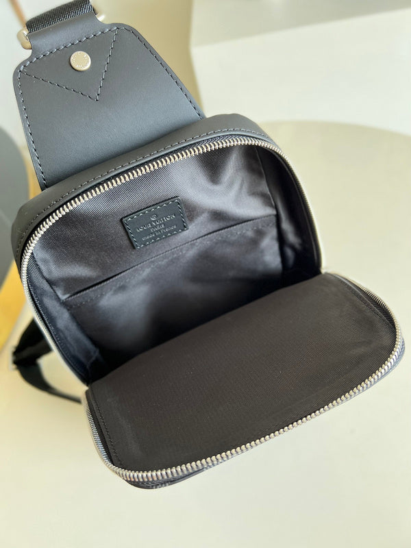LOV - Luxurious Totes - 1115