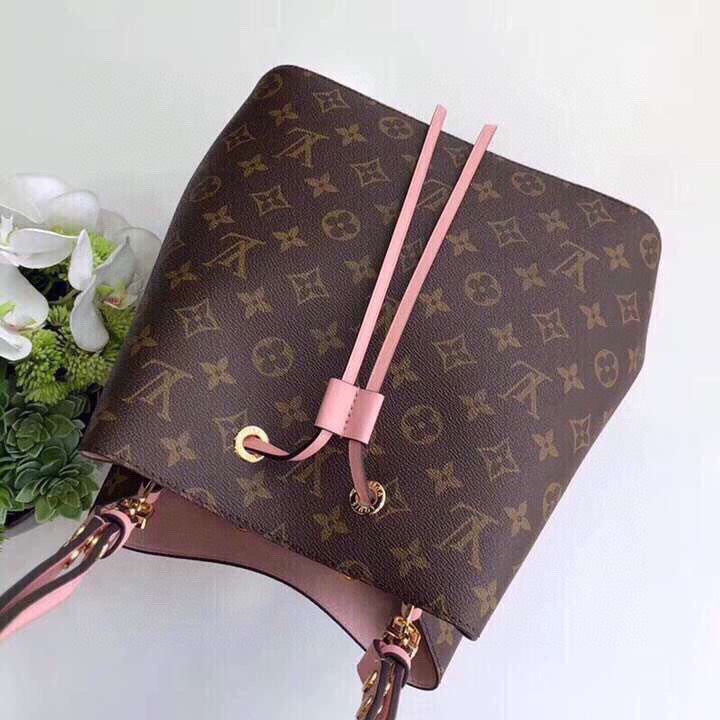 Luxurious Totes - Latest - 1619