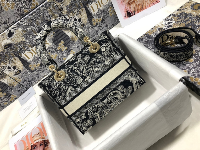 Luxurious Totes - Latest - 6512