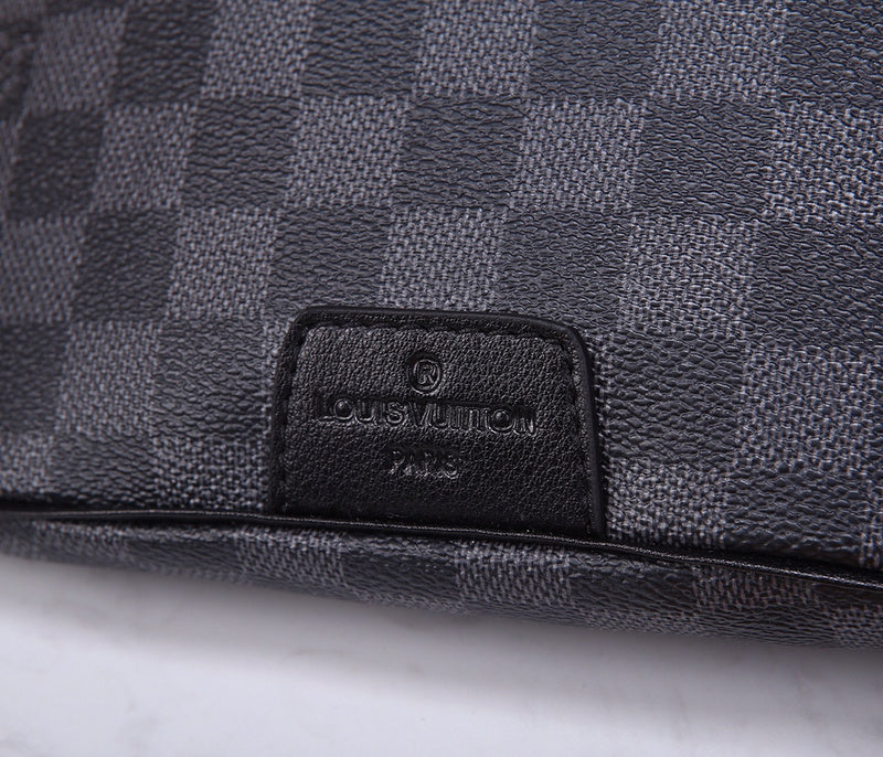 LOV - Luxurious Totes - 2526
