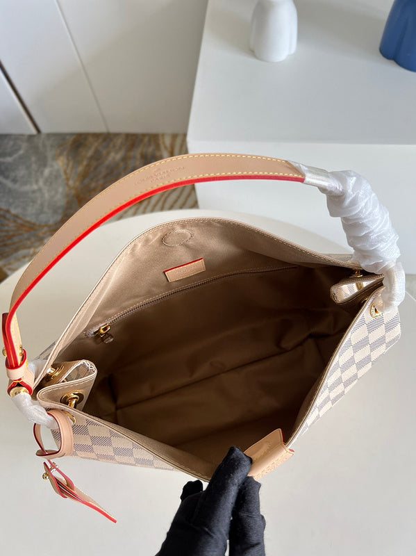 LOV - Luxurious Totes - 2008