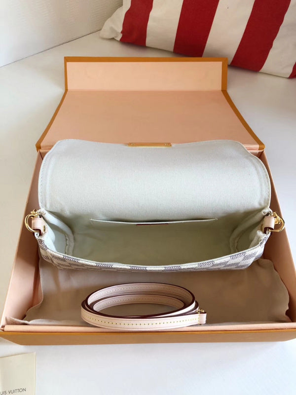 Luxurious Totes - Latest - 3635