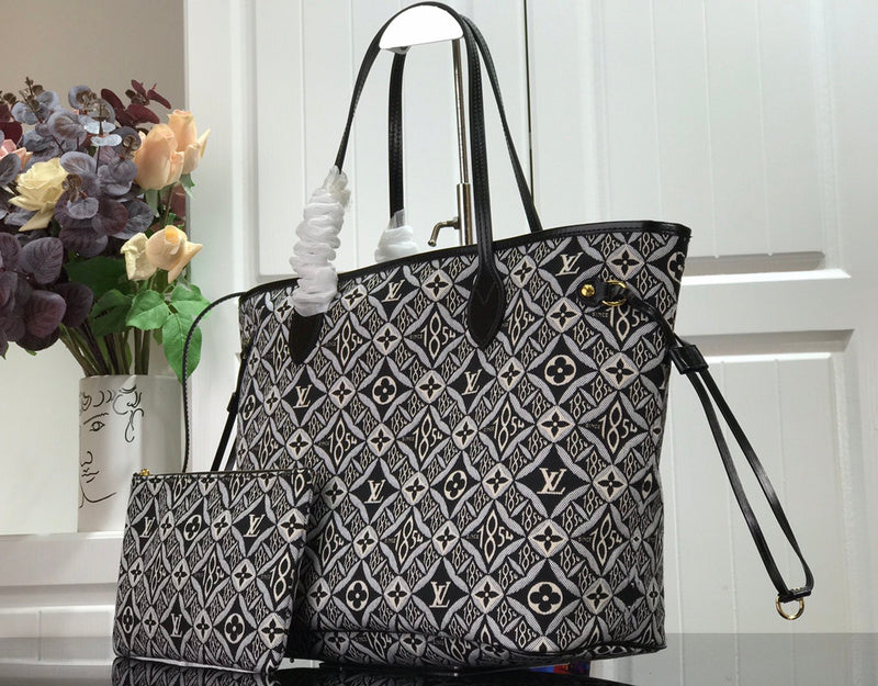 LOV - Luxurious Totes - 1017