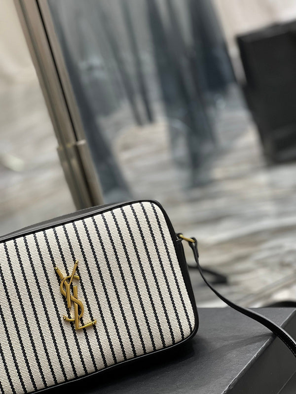 Luxurious Totes - Latest - 8116