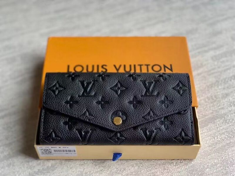 LOV - Luxurious Totes - 235