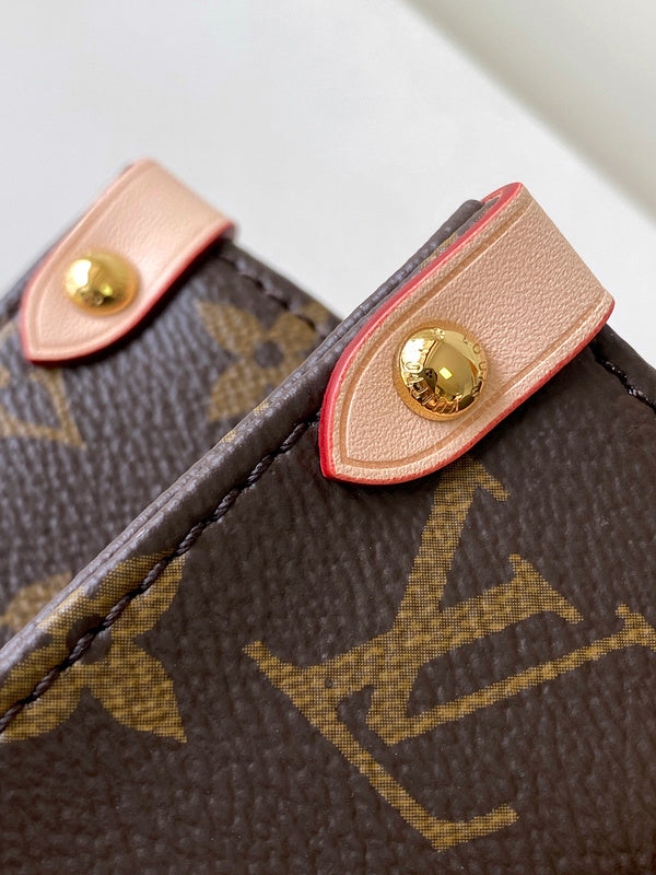 LOV - Luxurious Totes - 1158