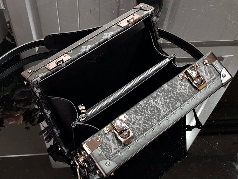 LOV - Luxurious Totes - 1345
