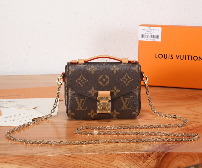 LOV - Luxurious Totes - 1042