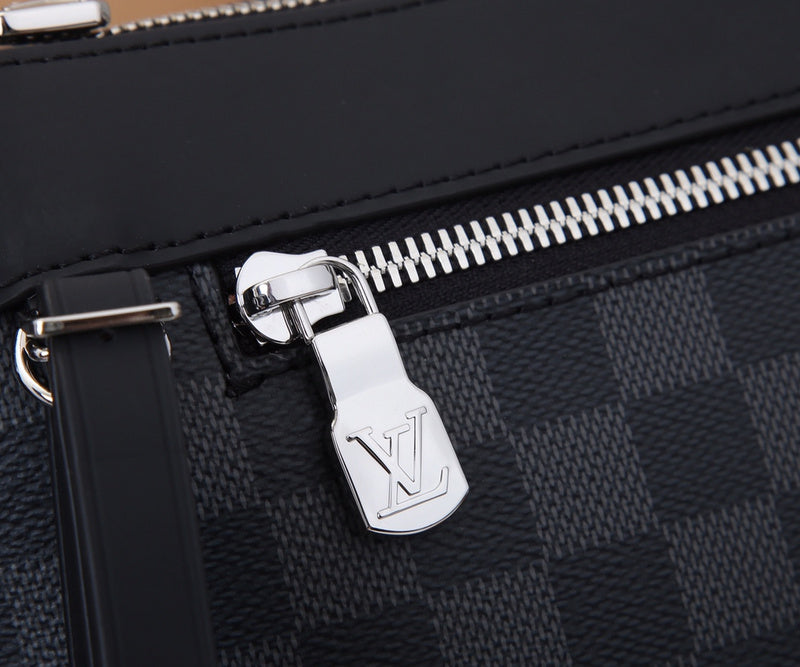 LOV - Luxurious Totes - 2534