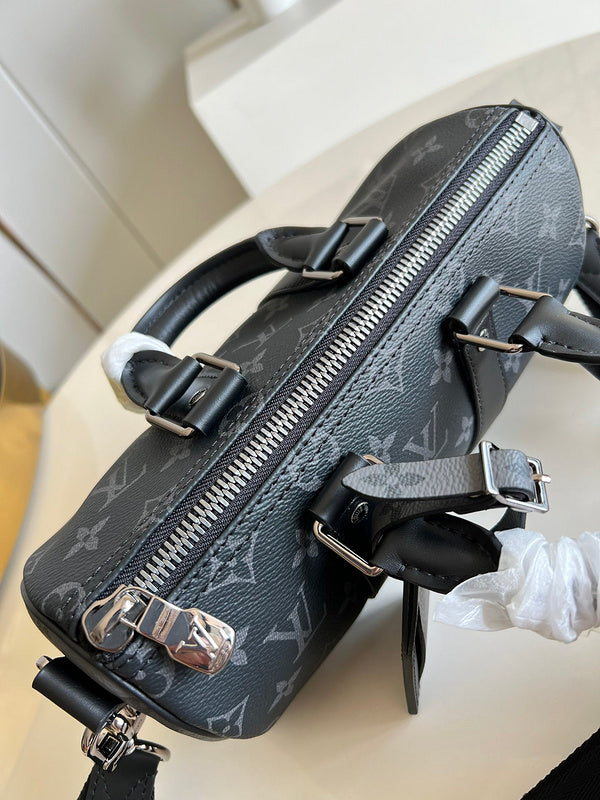 LOV - Luxurious Totes - 1162