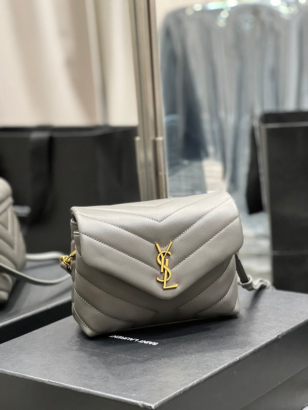 Luxurious Totes - Latest - 8502