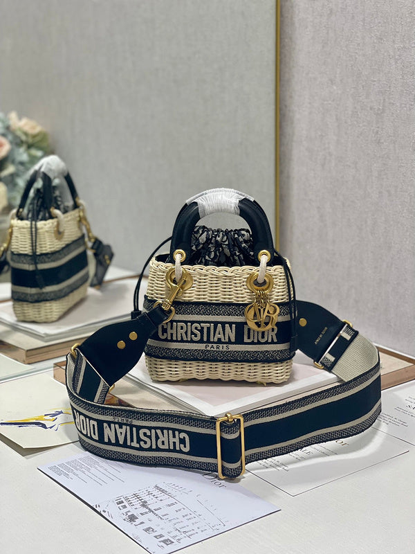 Luxurious Totes - Latest - 6341