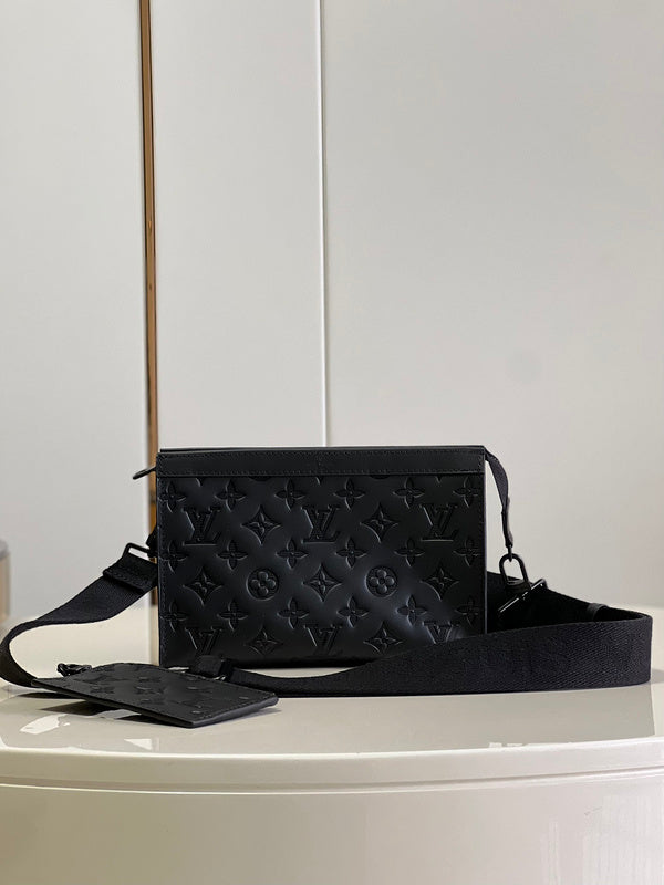 LOV - Luxurious Totes - 1981