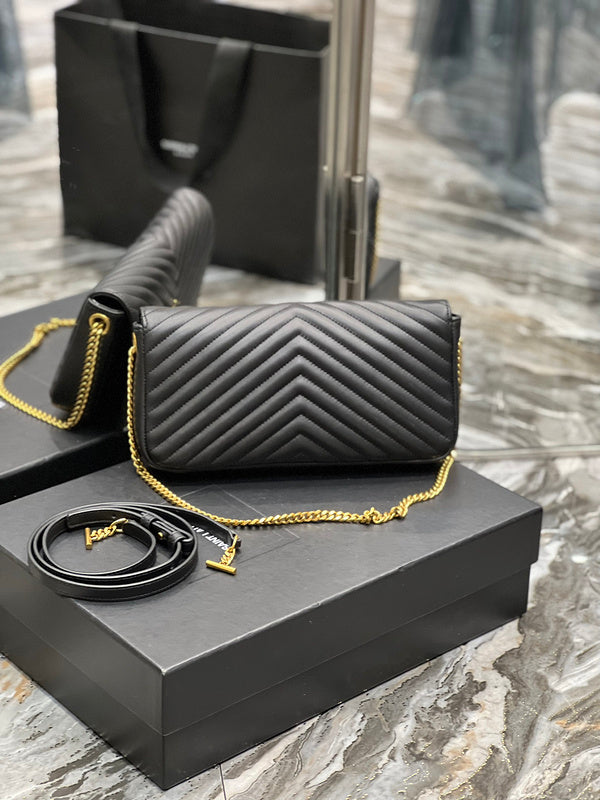 Luxurious Totes - Latest - 8496