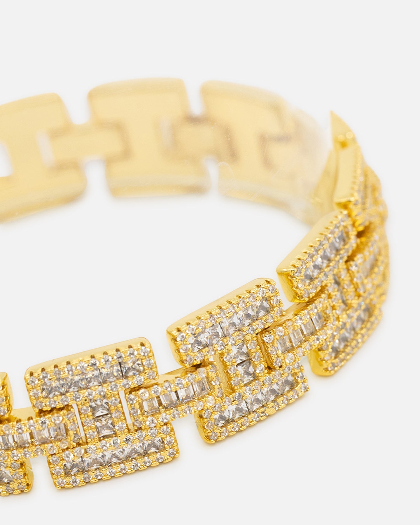 Saint Morta Baguette Interlink Bracelet Iced Gold