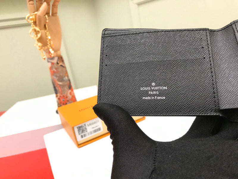 Luxurious Totes - Latest - 700
