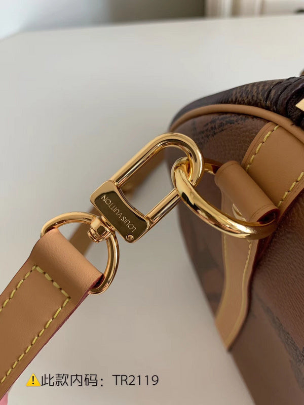 Luxurious Totes - Latest - 9705