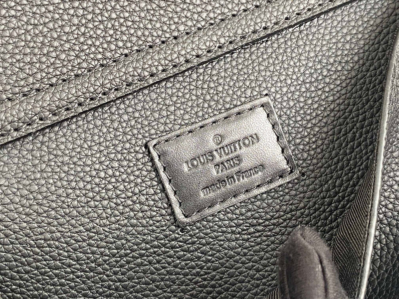 LOV - Luxurious Totes - 2438