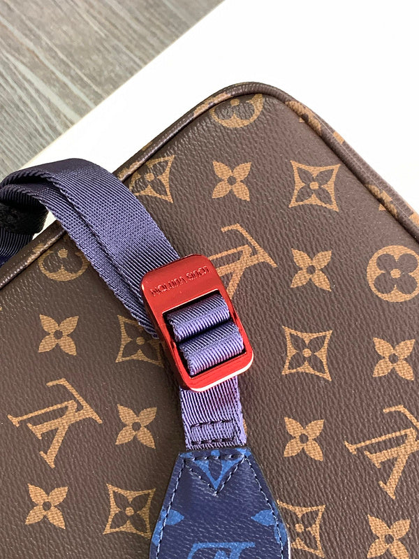 LOV - Luxurious Totes - 1920