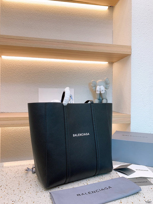 Luxurious Totes - BGA2 Bags - 306