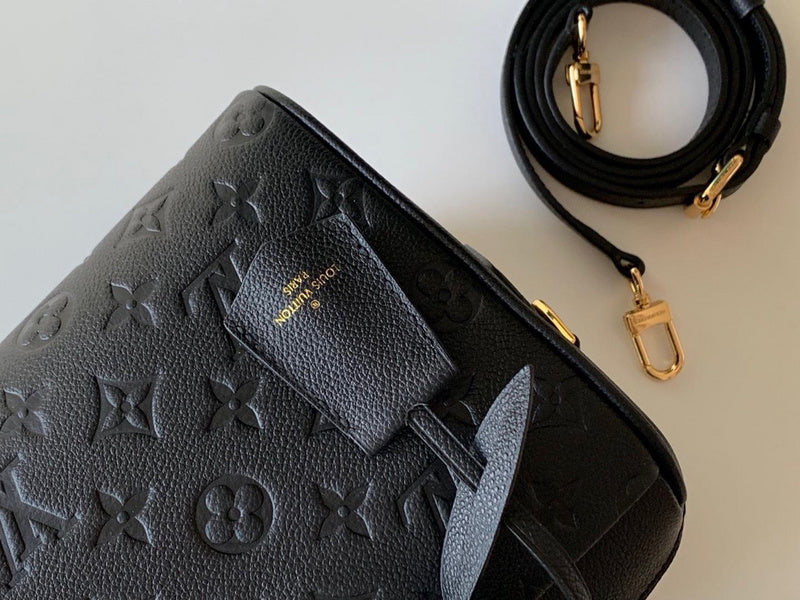 LOV - Luxurious Totes - 066