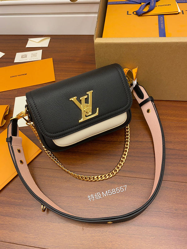 LOV - Luxurious Totes - 2090