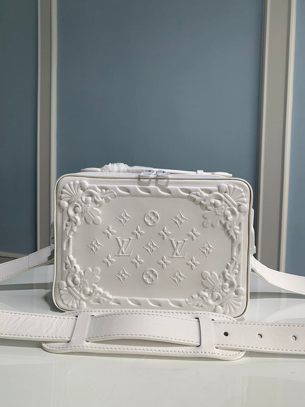 LOV - Luxurious Totes - 266