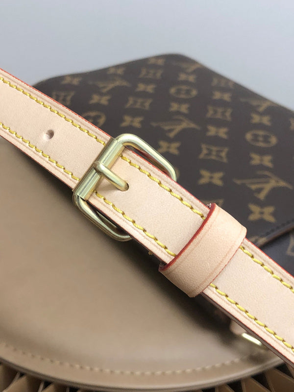 LOV - Luxurious Totes - 2330
