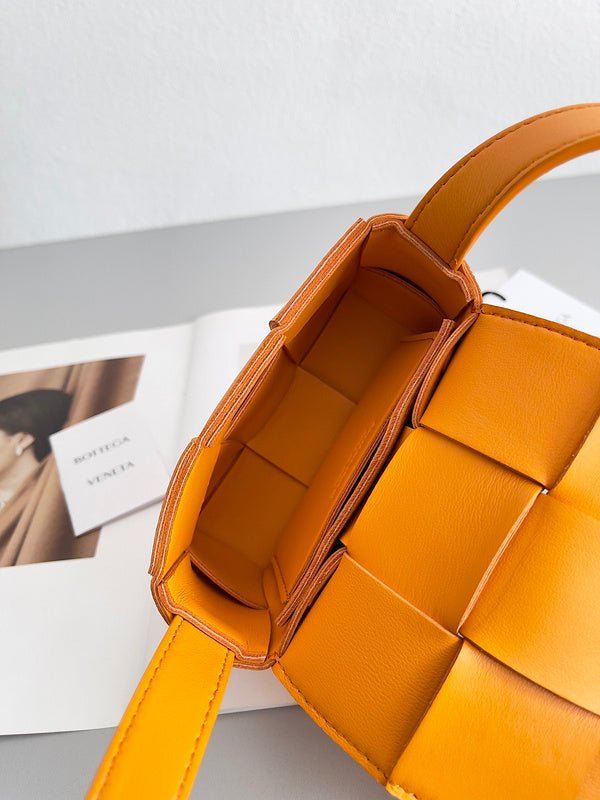 Luxurious Totes - Latest - 6947