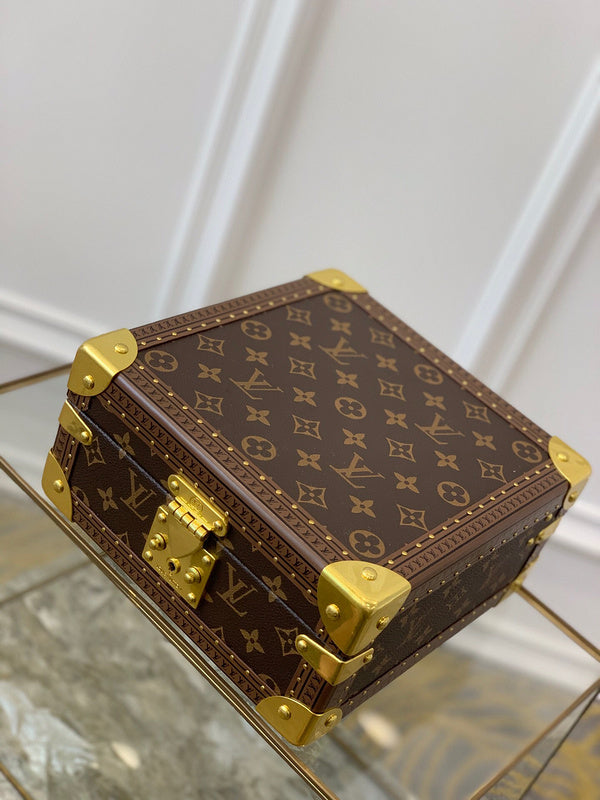 Luxurious Totes - Latest - 2084