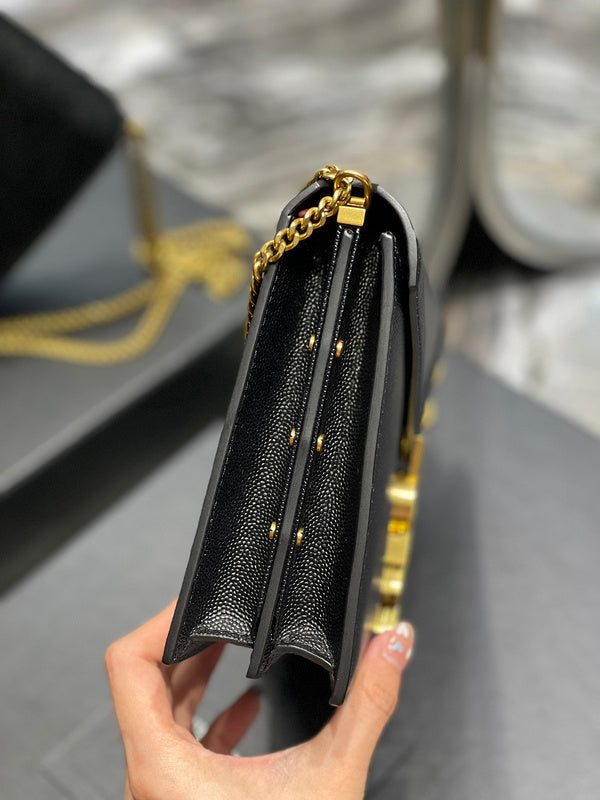 Luxurious Totes - Latest - 8362