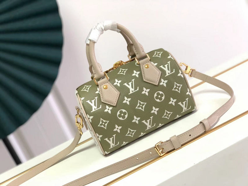 LOV - Luxurious Totes - 1631