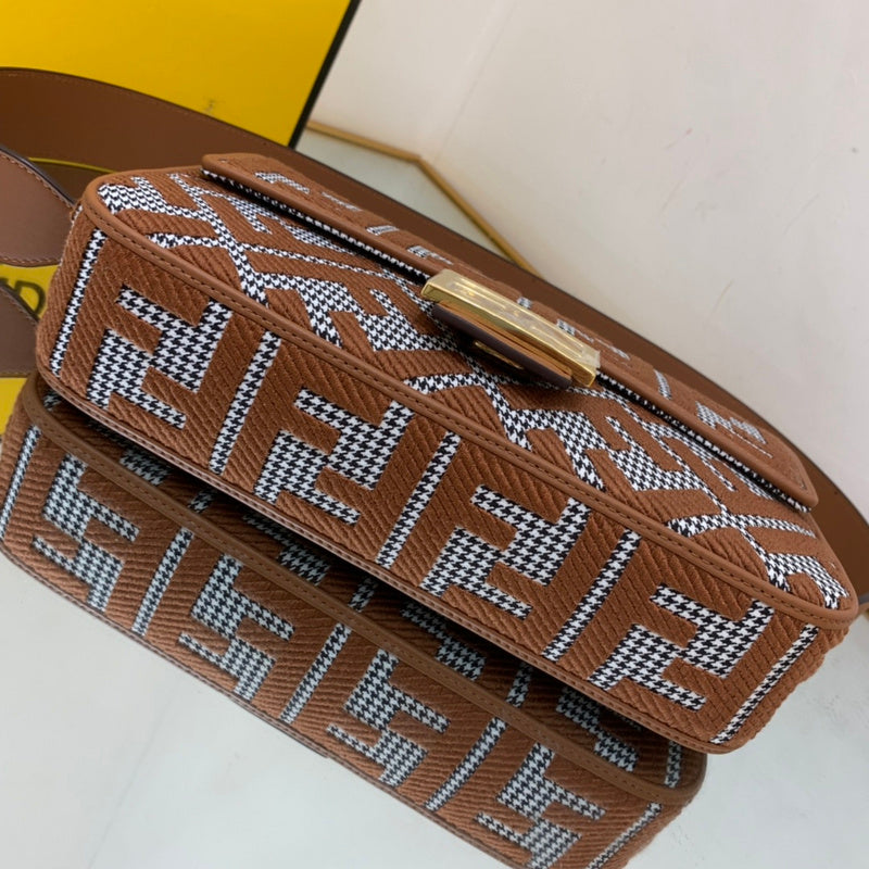 Luxurious Totes - Latest - 11374