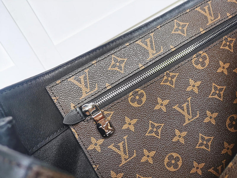 LOV - Luxurious Totes - 2613