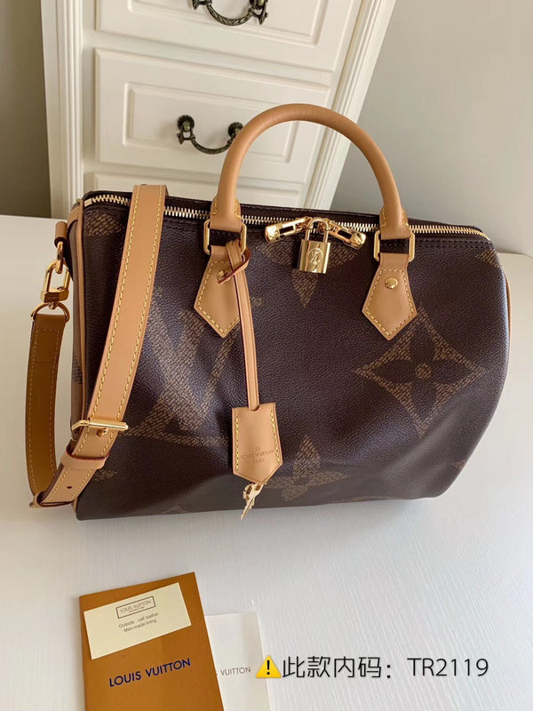 Luxurious Totes - Latest - 9705