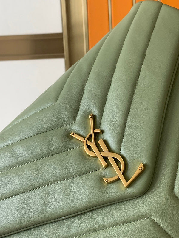 Luxurious Totes - Latest - 8137