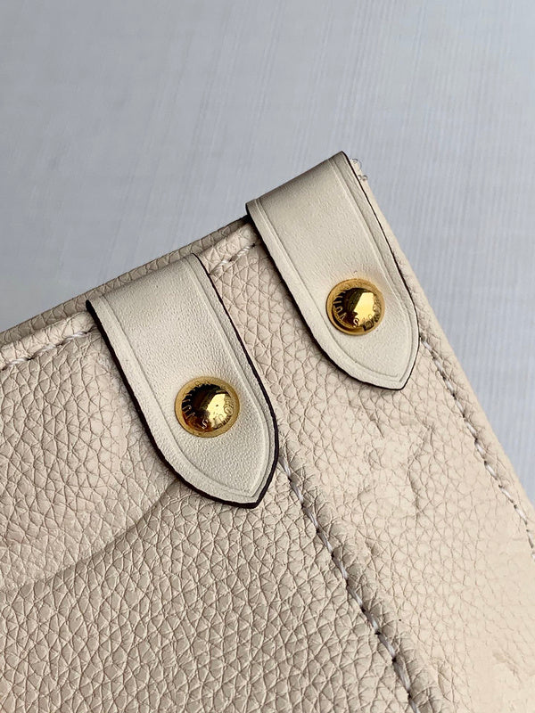 LOV - Luxurious Totes - 2632