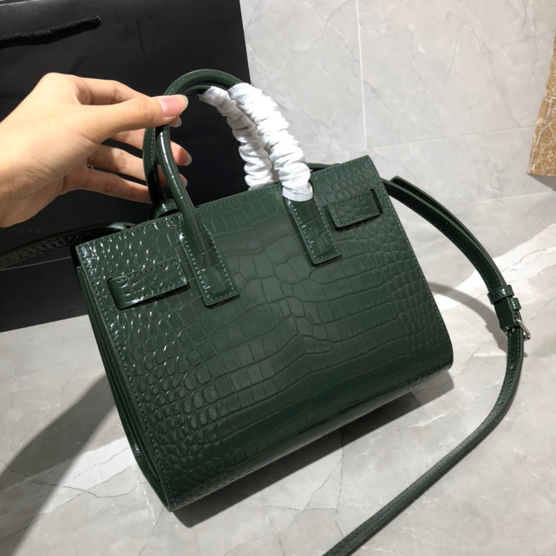 Luxurious Totes - Latest - 9482