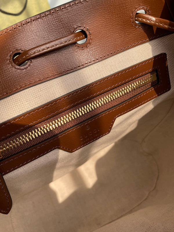 GUI - Luxurious Totes - 1084