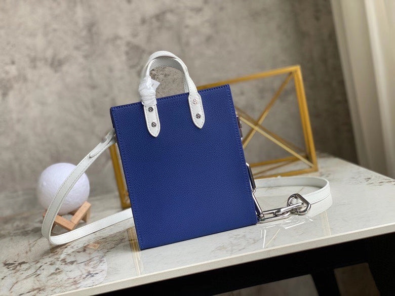 LOV - Luxurious Totes - 2356