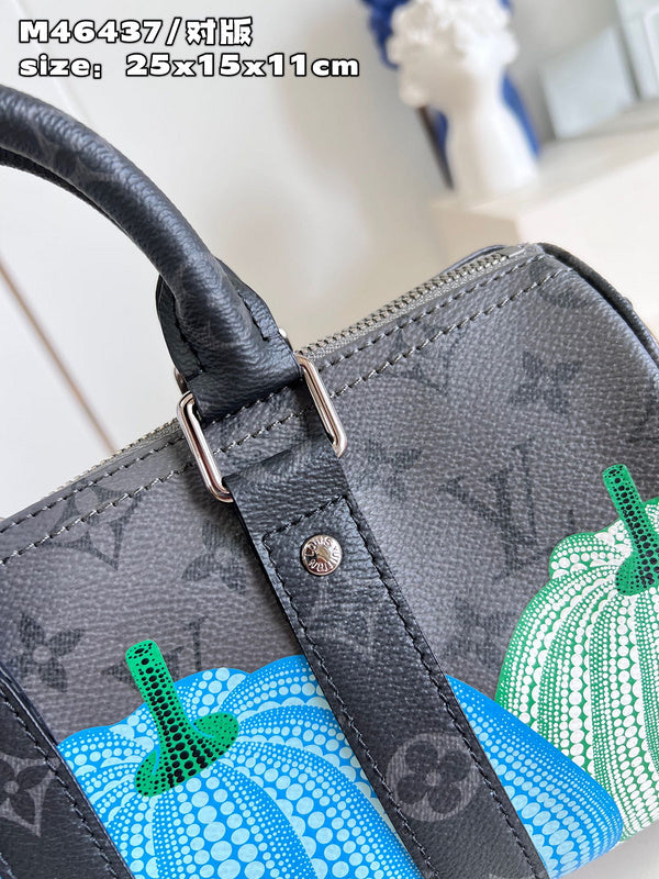 LOV - Luxurious Totes - 298