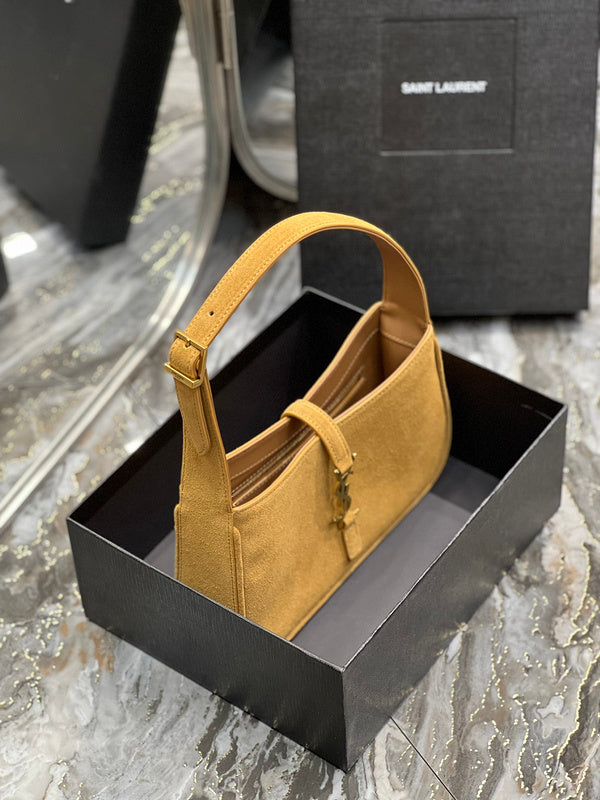 Luxurious Totes - Latest - 8119