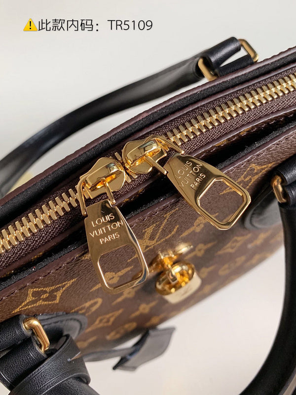 Luxurious Totes - Latest - 2362