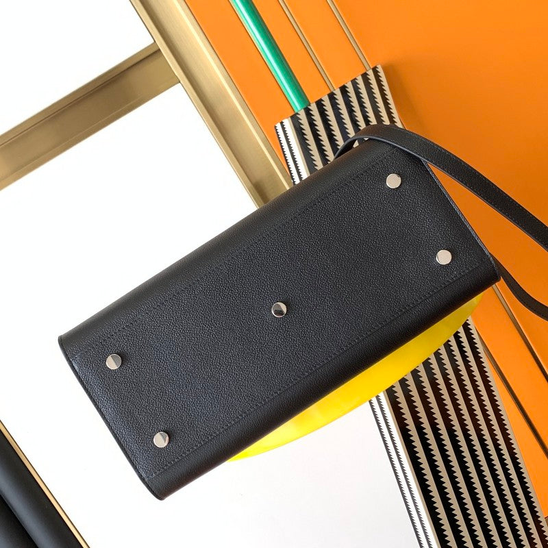 Luxurious Totes - Latest - 8141