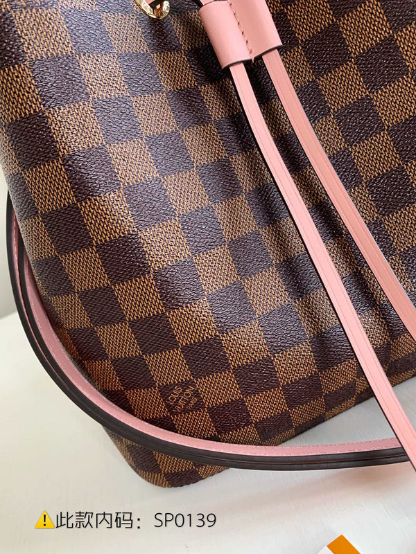 Luxurious Totes - Latest - 9763