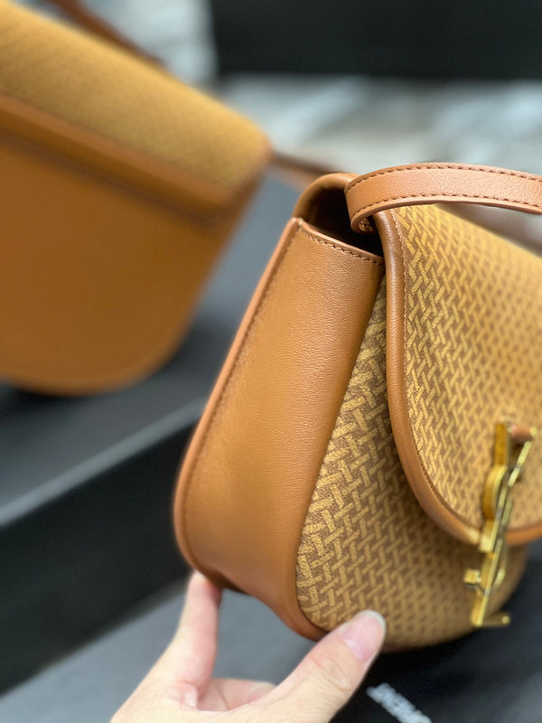 Luxurious Totes - Latest - 8528
