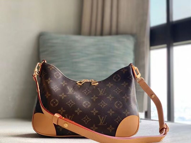 LOV - Luxurious Totes - 689