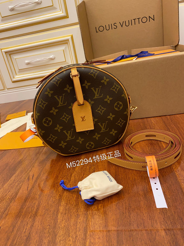 LOV - Luxurious Totes - 1564