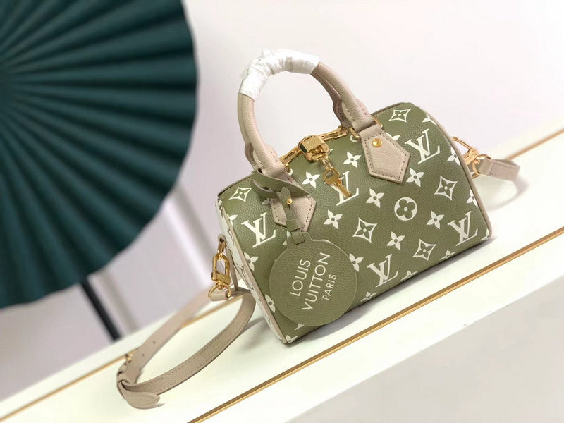 LOV - Luxurious Totes - 1631