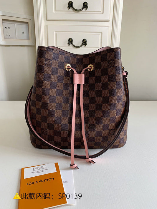 Luxurious Totes - Latest - 9763